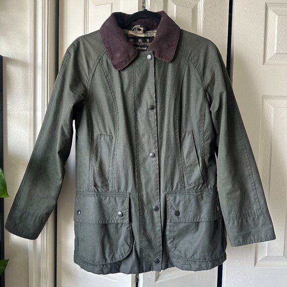 Barbour Women’s Classic Beadnell Jacket | Size 6 - Picture 1 of 5